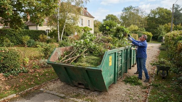 Top astuces pour une location de benne à déchets verts sans stress